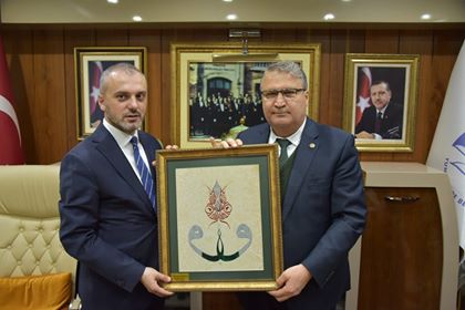 KANDEMİR, BAŞKAN ÇERÇİ VE EKİBİNİ KUTLADI