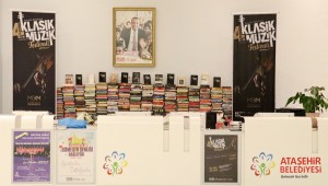 KLASİK MÜZİK FESTİVALİ'NDE "BİR KİTAP, BİR BİLET" KAMPANYASIYLA BİN KİTAP TOPLANDI