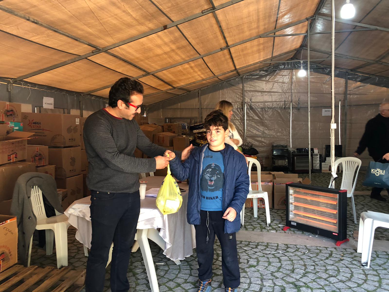 KOCA YÜREKLİ YARDIMSEVER