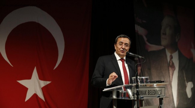 Konak'ta Halk oyunları şenliği göz doldurdu