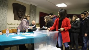 Menderes'te Gençler ve Kadınlar Başkanını Seçti