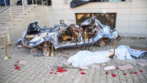 Mumcu Buca'da tiyatro ve şiirlerle anıldı