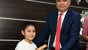 Muratpaşa'nın küçük yazarları