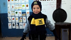 Öğrencilere atkı, bere ve eldiven dağıtımına başlandı