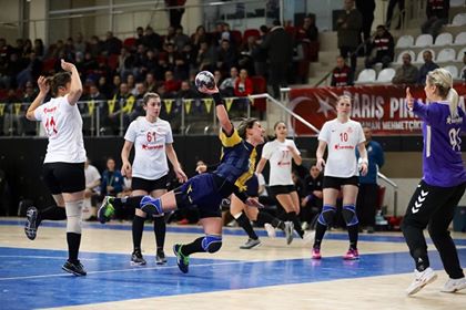 Paşanın Melekleri galibiyetle başladı 