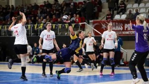 Paşanın Melekleri galibiyetle başladı 