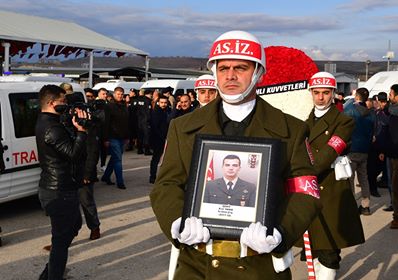 Şehit İstihkâm Uzman Çavuş Erol Yanık toprağa verildi