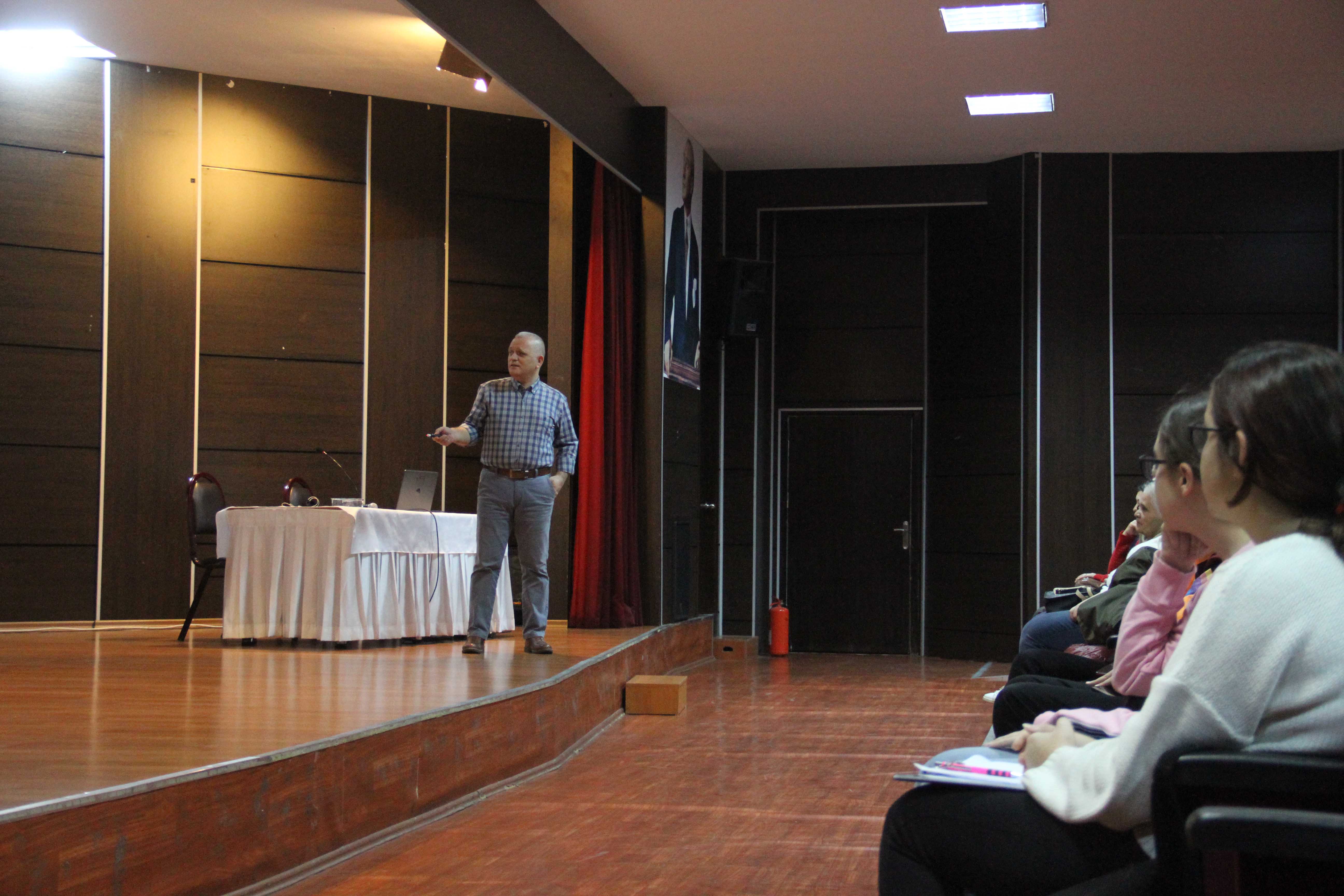 'Seni Yerim LGS' Semineri Kartal'da Gerçekleşti