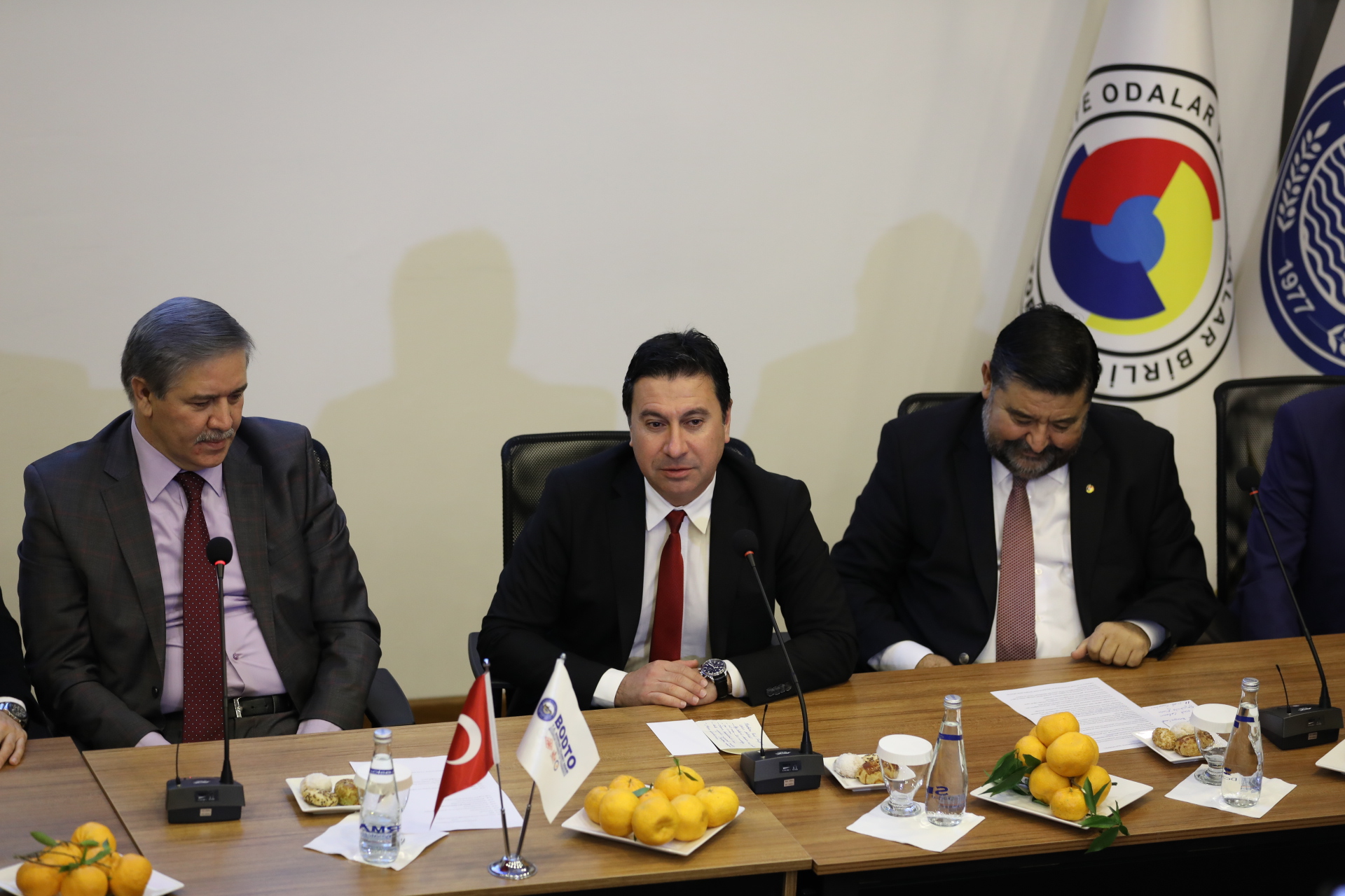 "TEK YAPMAMIZ GEREKEN ELİMİZDEKİNİ KORUMAK"