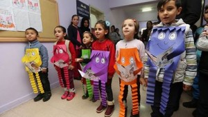 Torun Fethi Can'dan dedesinin köyüne kütüphane