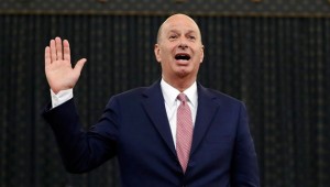 Azil soruşturmasında ifade veren Sondland görevden alındı