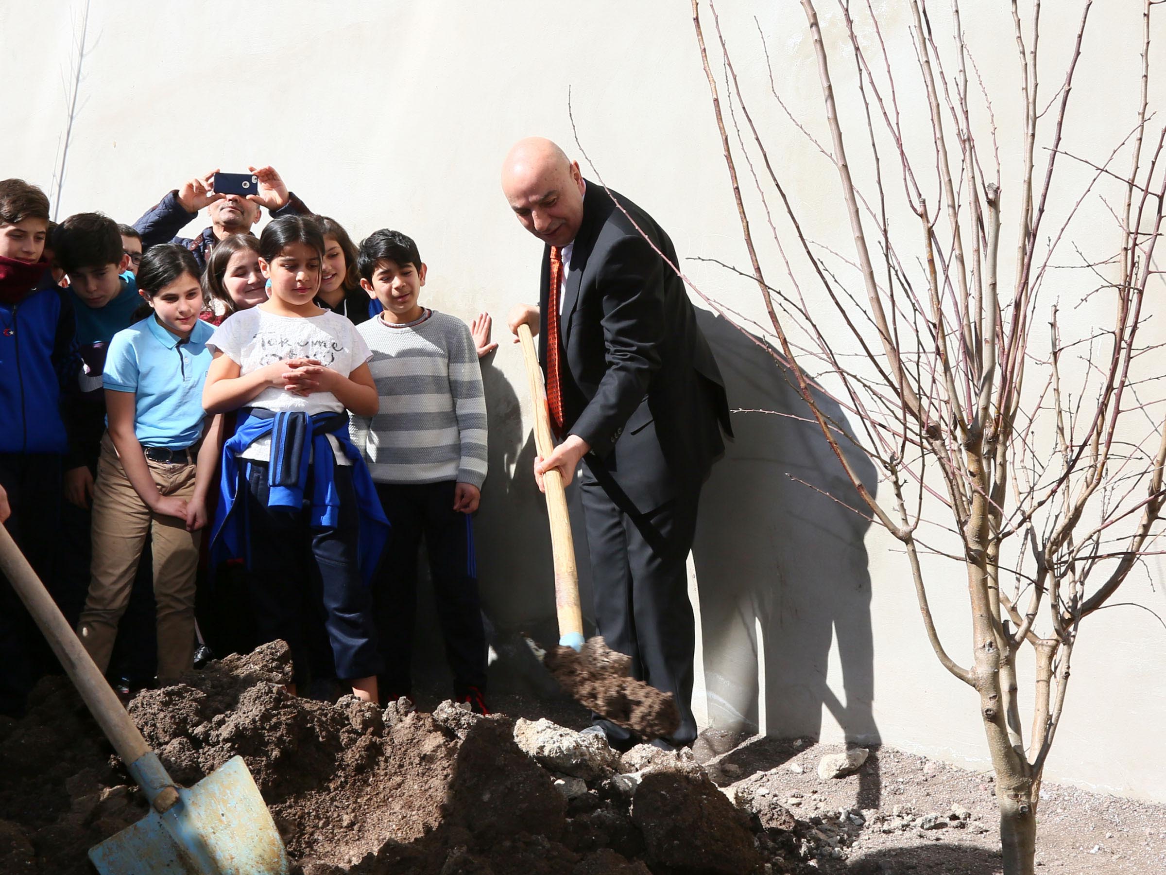 BAŞKAN ALTINOK: BAHANE ÜRETMEDEN ÇALIŞACAĞIZ