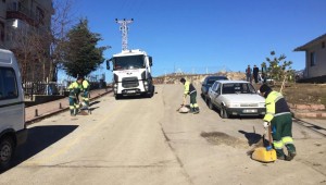 BAŞKAN ALTINOK: MAHALLELERİMİZ PIRIL PIRIL TEMİZLENİYOR