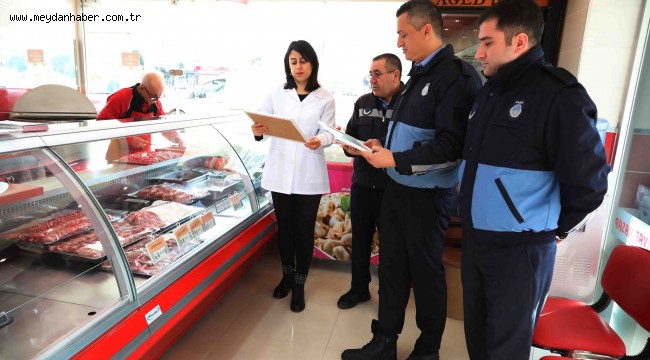 Bayraklı zabıtasından, gıda mühendisiyle hijyen denetimi