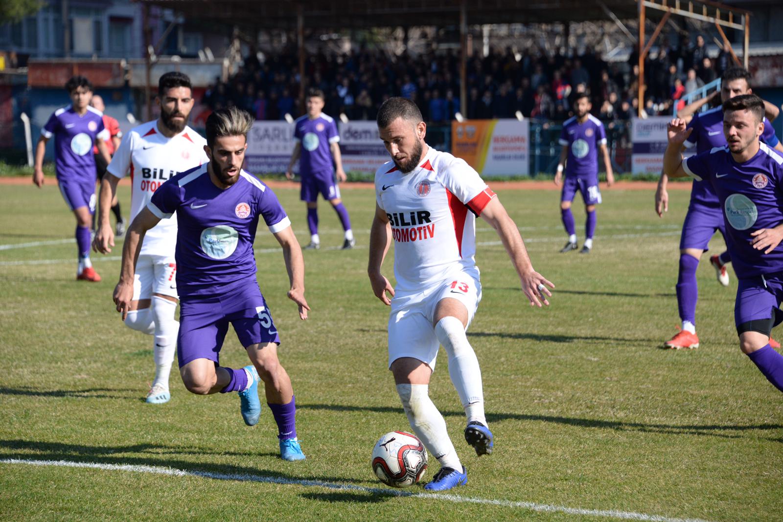 Bergama Belediyespor Sandıklıspor'u 2-1 yendi
