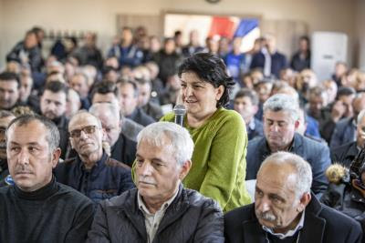 Bergamalı 137 muhtara Büyükşehir'in projeleri anlatıldı 