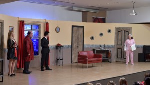 Çiğli'de "Karmakarışık" Oyununa Büyük İlgi