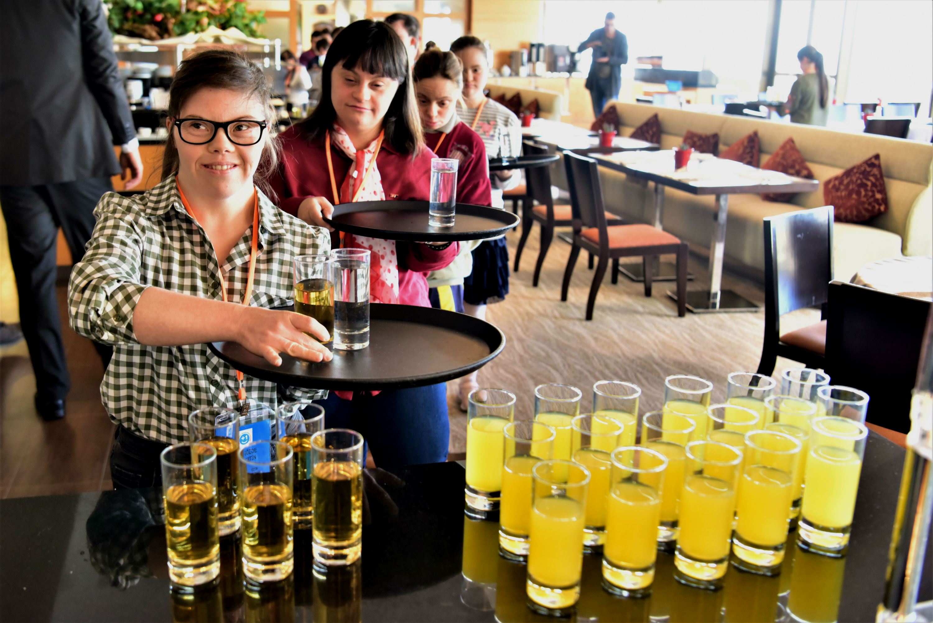 Down Sendromlu gençlere özel proje 