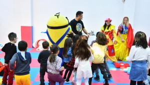 ELİŞİ ATÖLYESİ'NDEN FİLM ATÖLYESİ'NE KADAR ÇOK SAYIDA ATÖLYE ÇALIŞMASINA KATILAN ÇOCUKLAR HEM EĞLENDİ HEM DE ÖĞRENDİ