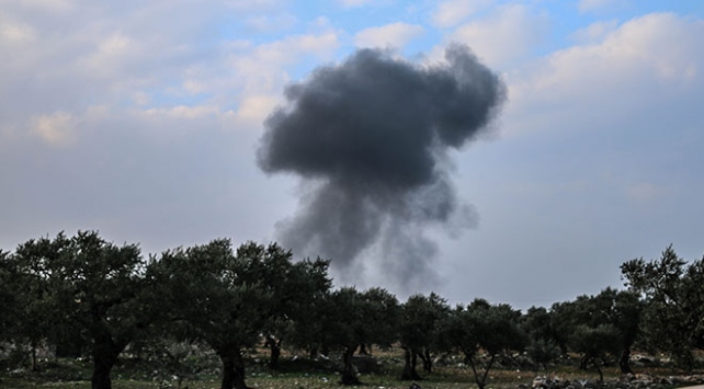 Esed rejimi ve Rus uçakları İdlib'de sivilleri vurdu