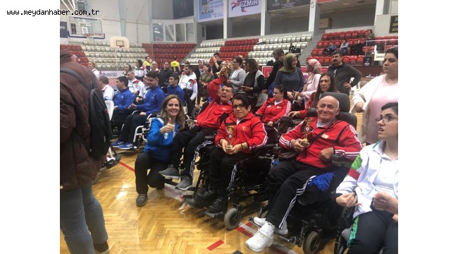 FOÇA BELEDİYESİ SPORCULARI, ENGELSİZMİR BOCCİA TURNUVASI'NDA BAŞARILAR KAZANDI