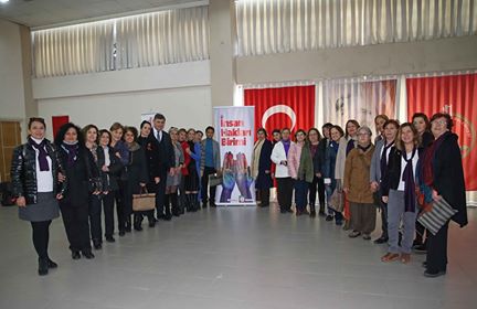 Karşıyaka'da "İnsan Hakları İzleme Eğitimi" başlıyor