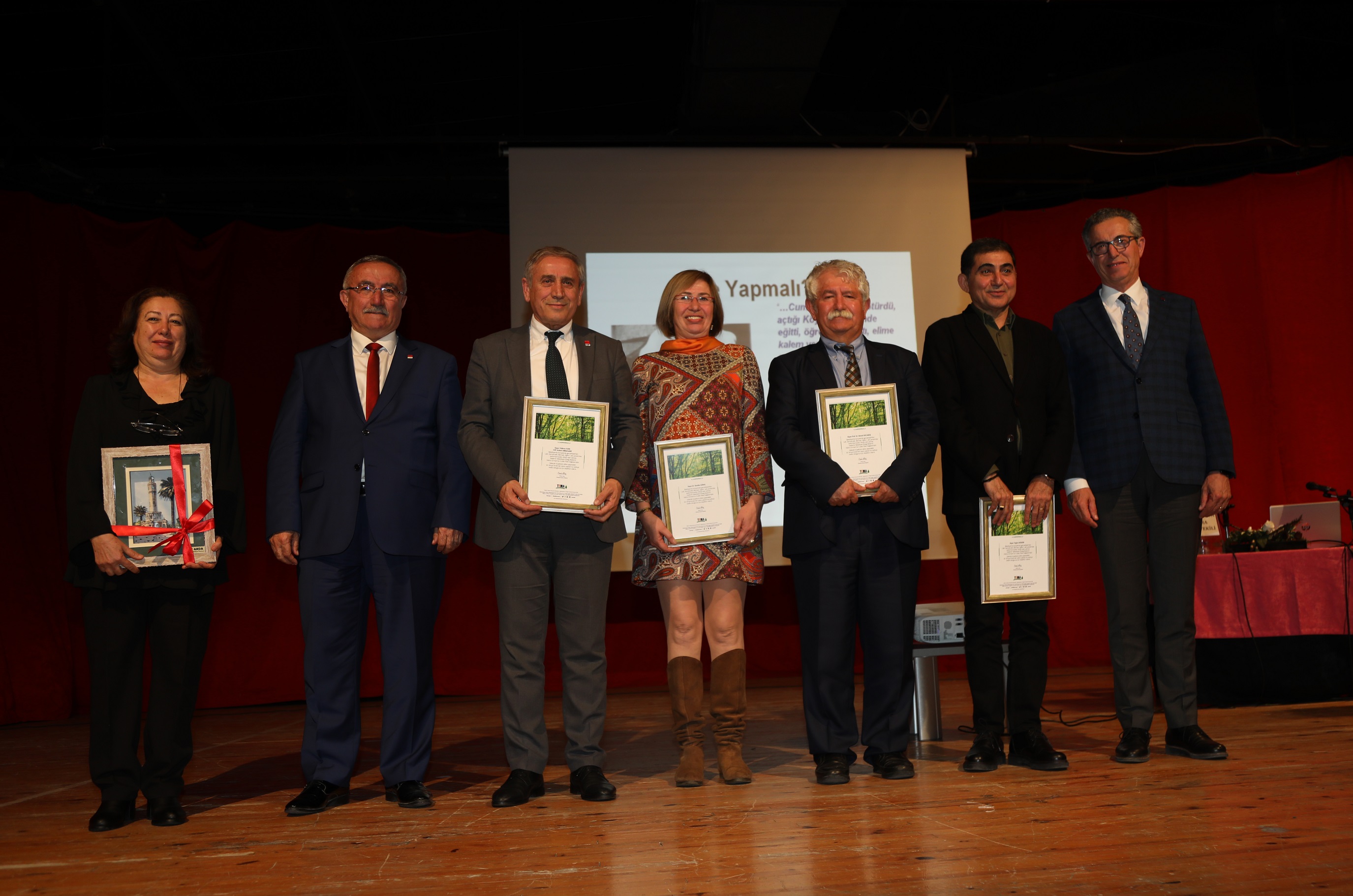 Köy Enstitülerinin kurucusu Hasan Âli Yücel Gaziemir'de anıldı "Yücel'in eğitim mirasını yaşatamadık"