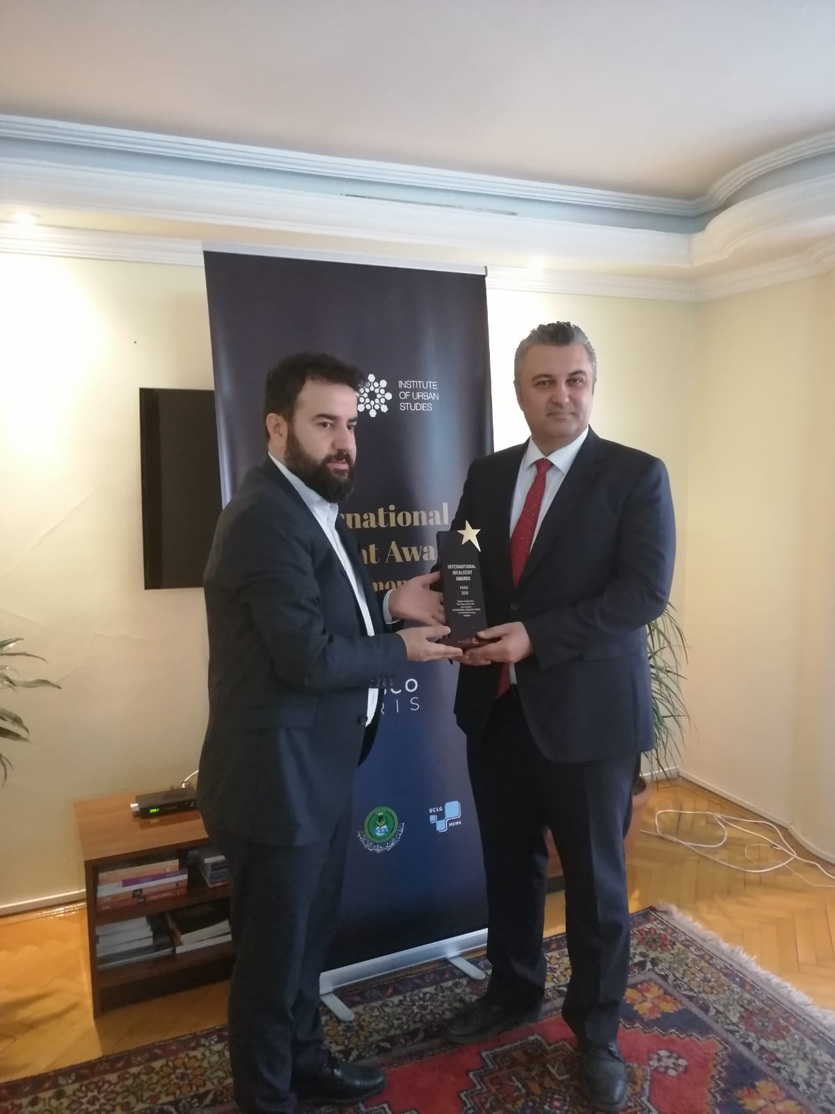 MALKARA BELEDİYESİ'NİN "GÜNEŞİN GÜCÜ" PROJESİNE ÖDÜL