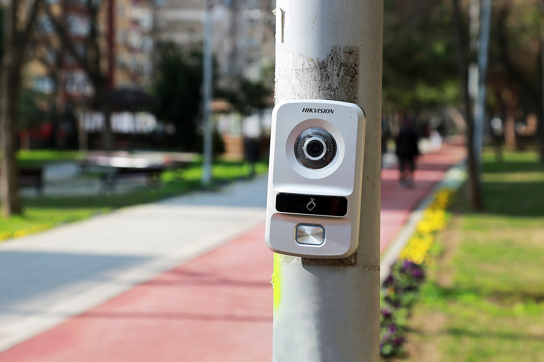 PARKLARDAKİ ACİL DURUM BUTONLARININ SAYISI ARTIYOR