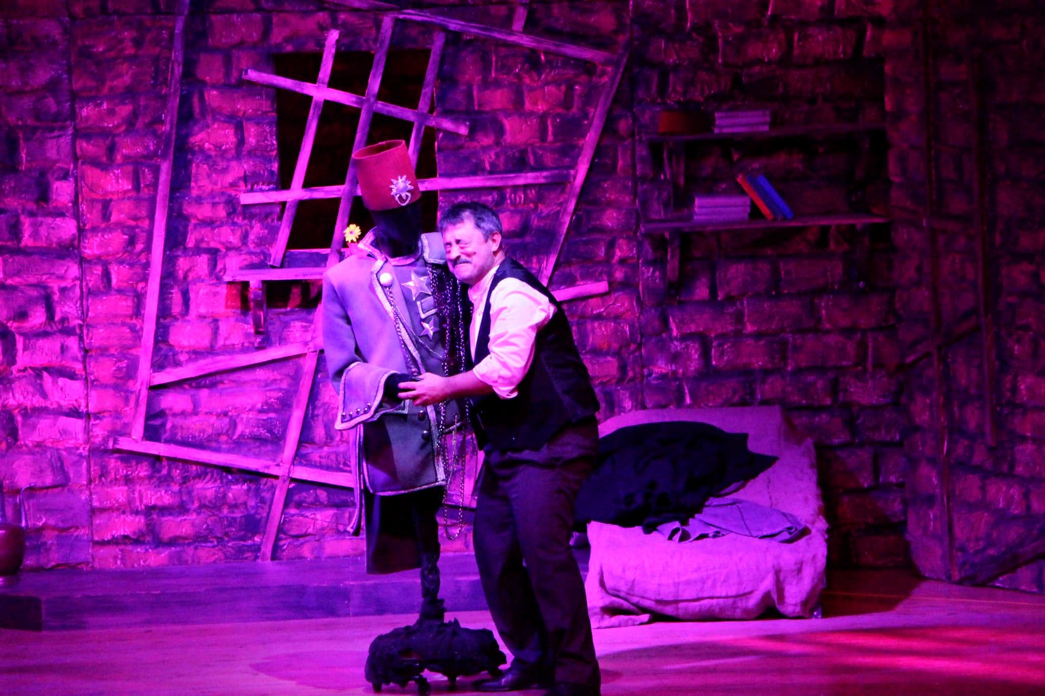 "Zindandaki Şair"  Ödemiş'te İzleyici ile Buluştu