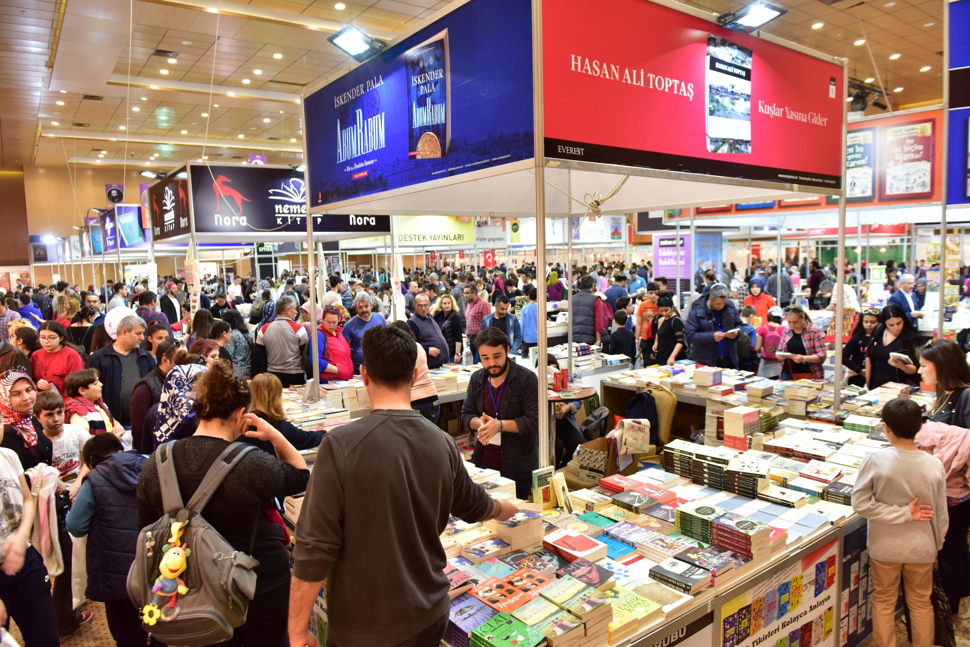 3. Kepez Kitap Fuarı kapılarını aralıyor