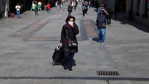 Apple, koronavirüs nedeniyle mağazalarını kapatıyor