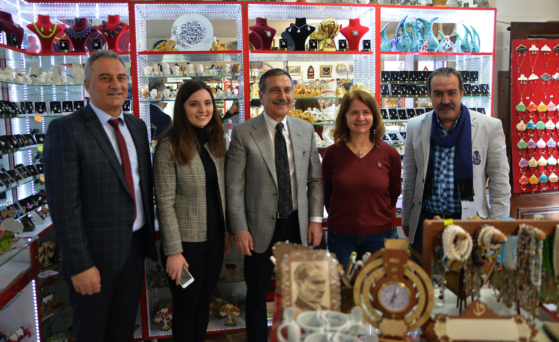 BAŞKAN ATAÇ ESNAF ZİYARETLERİNİ SÜRDÜRÜYOR