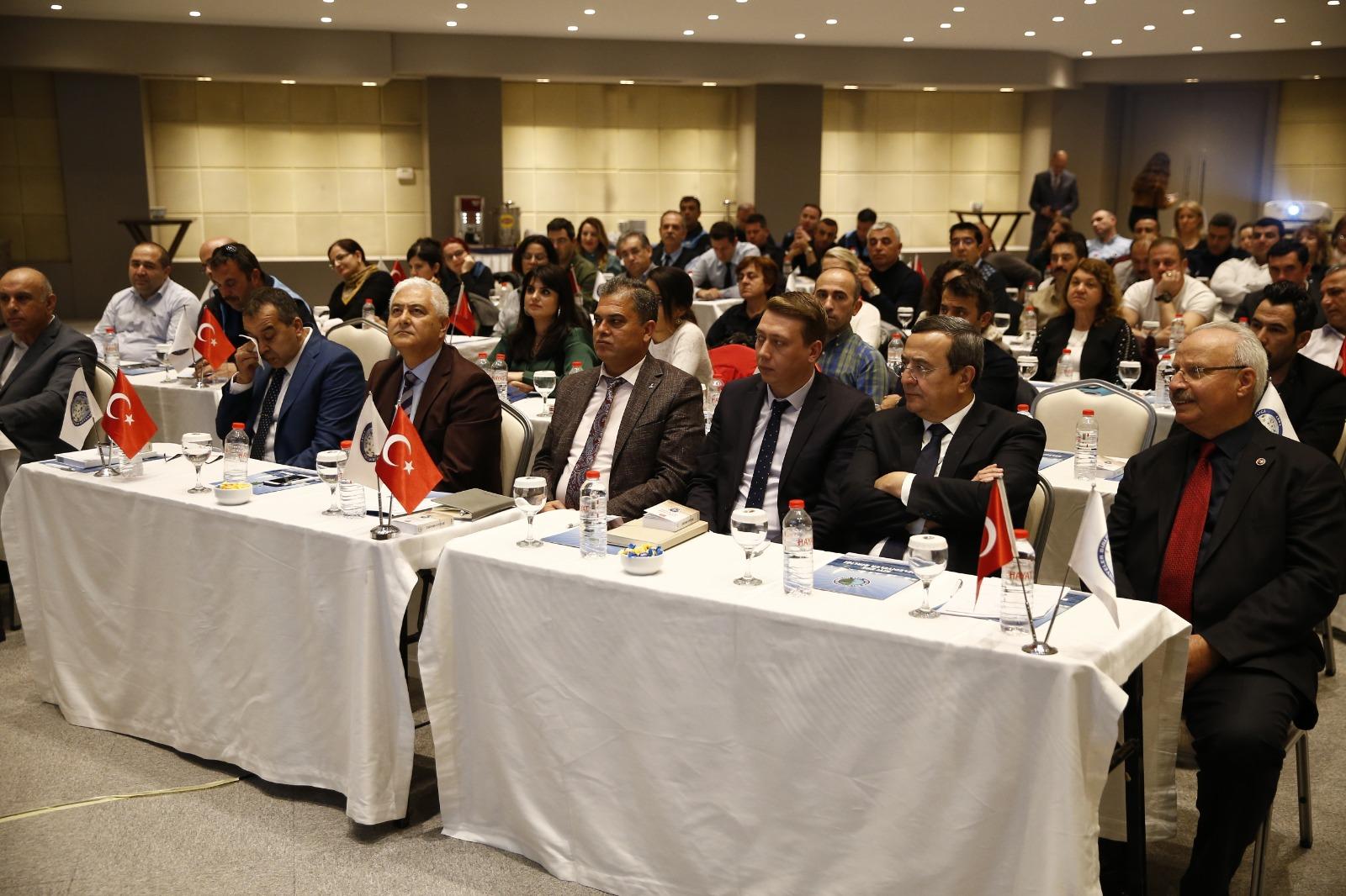 Batur: Memurlarla toplu sözleşme zimmet değil haktır