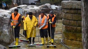 BÜYÜKŞEHİR'DEN HAVUZLARDA BAHAR SEZONU TEMİZLİĞİ