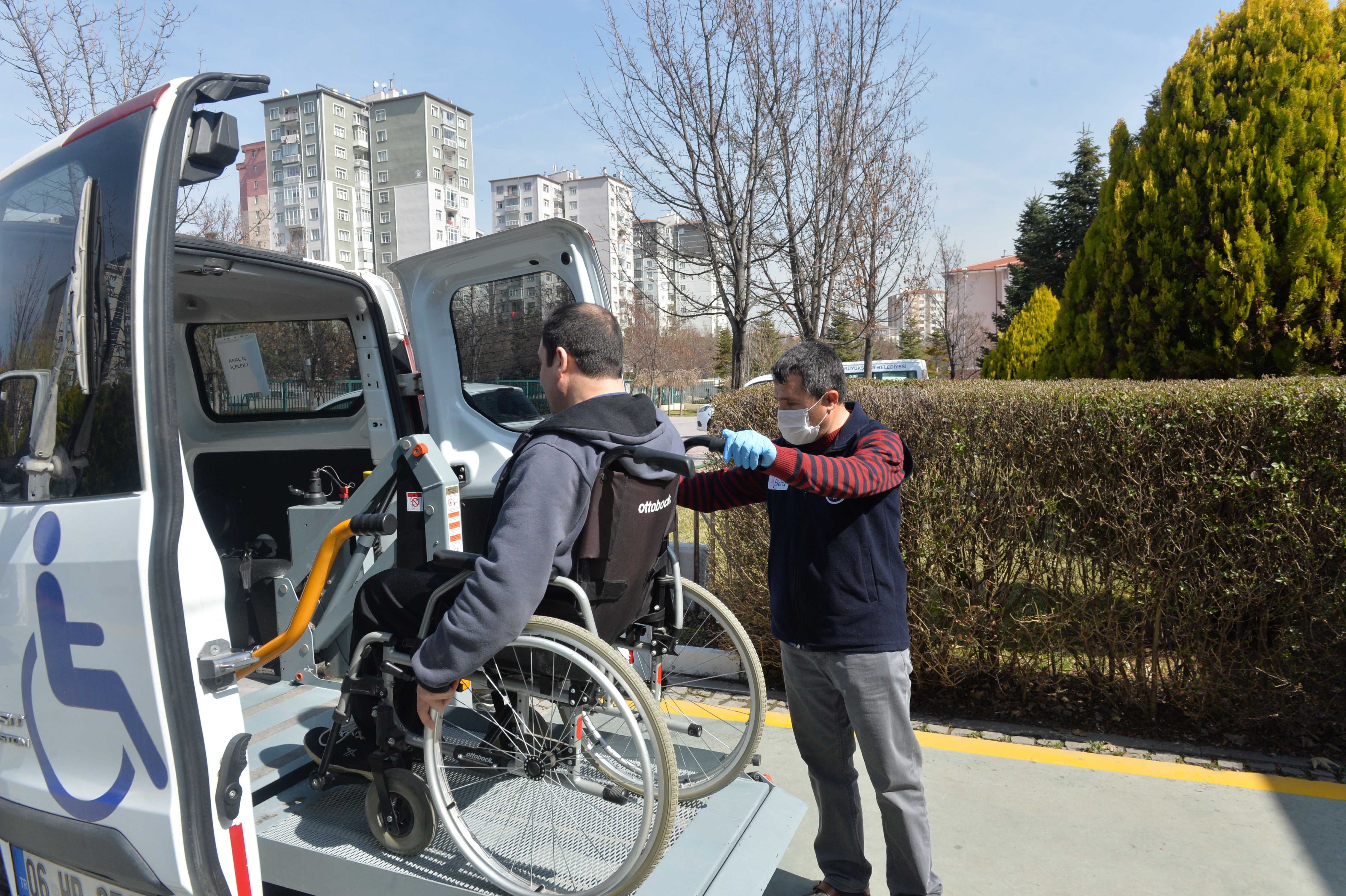 BÜYÜKŞEHİR'DEN TEMİZLİK VE DEZENFEKSİYON SEFERBERLİĞİ