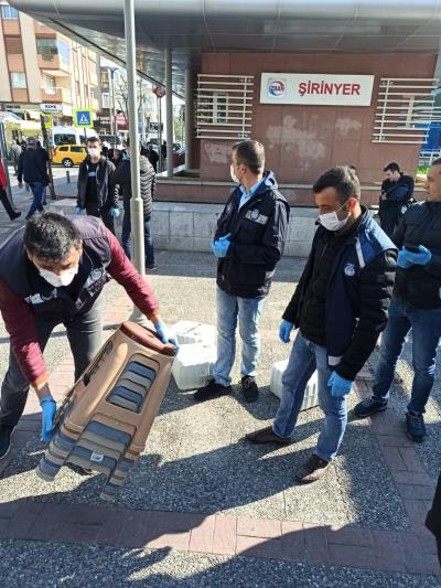 Büyükşehir zabıtası korona için sokakta