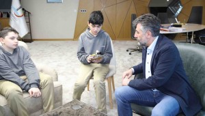 Genç mucitlerden yaya geçidi projesi