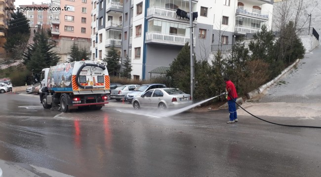 KEÇİÖREN'DE SOKAK VE CADDELER ÖNCE YIKANIYOR SONRA DEZENFEKTE EDİLİYOR