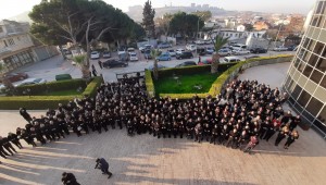 Menemen Belediyesi çalışanlarından şehitlere saygı