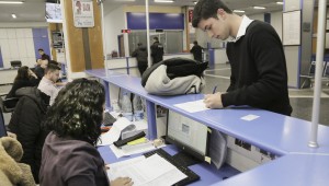 ÜNİVERSİTE ÖĞRENCİLERİNDEN SU İNDİRİMİNE YOĞUN İLGİ