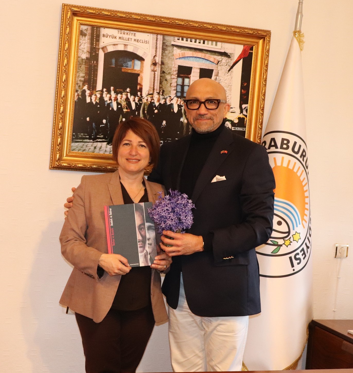 Venezuela'dan Karaburun'a dostluk ziyareti