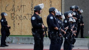 ABD'nin St. Louis kentindeki protestolarda 4 polis vuruldu