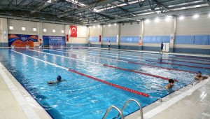 Bağcılar'da havuzlar yeniden açıldı