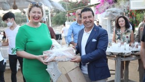 BAŞKAN ARAS, KONSOLOSLARI MİSAFİR ETTİ