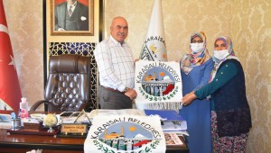 Başkan Aslan'dan Kilim Dokuma Sanatına Tam Destek