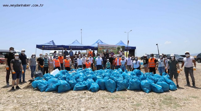 Başkan Kılıç çevre gönüllüleriyle 3 kamyon çöp topladı. 