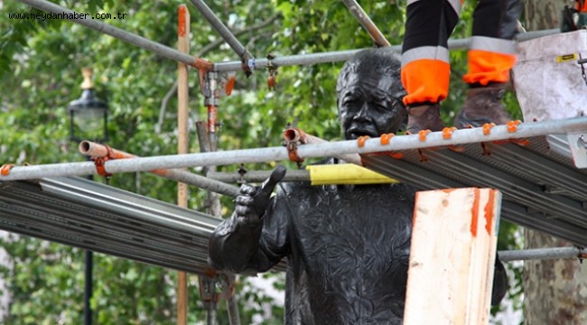 Churchill'in ardından Gandhi ve Mandela heykelleri de korumaya alındı