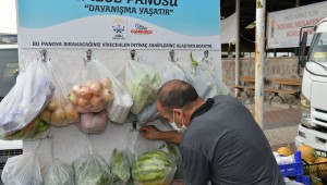 Çiğli'de pazar yerlerine imece panosu