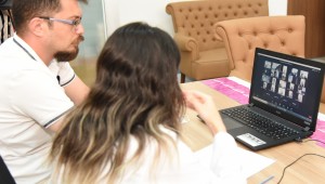 ÇOCUKLAR, BU ETKİNLİKLE EĞLENEREK YABANCI DİL ÖĞRENİYOR